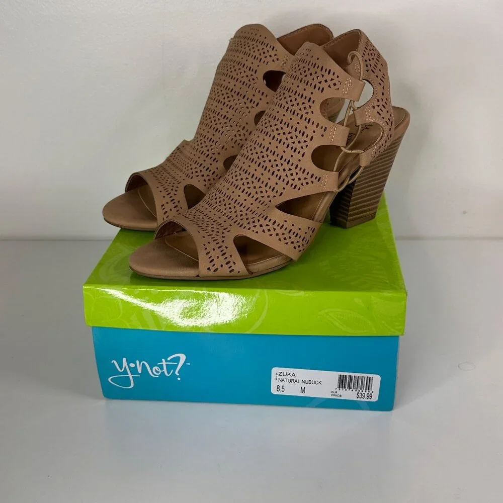 Y-Not Womens Ruuka Nubuck Block Heel Cutout Sandals Size 8.5M Tan